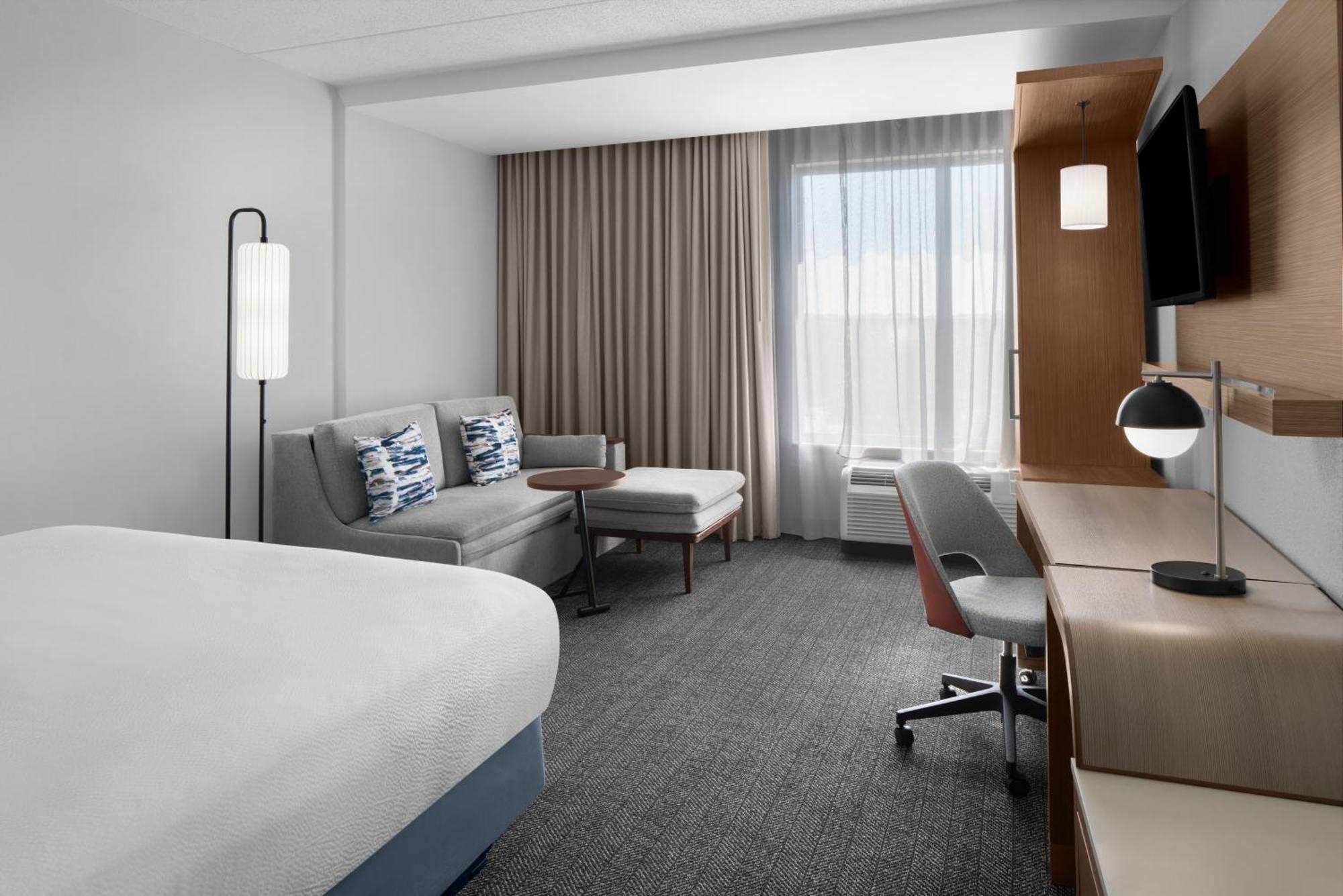 Courtyard By Marriott Charleston Summerville Exterior photo
