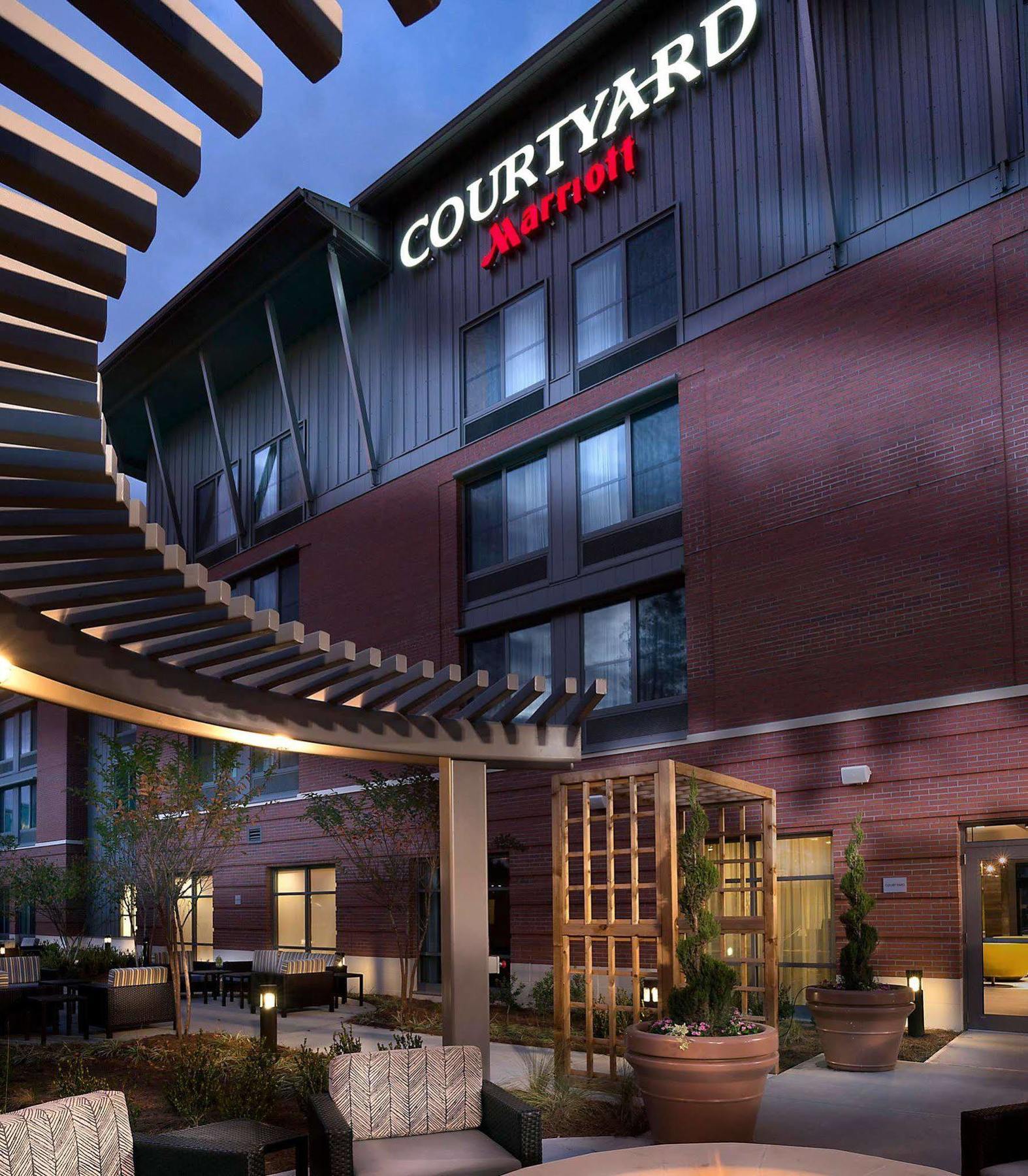 Courtyard By Marriott Charleston Summerville Exterior photo
